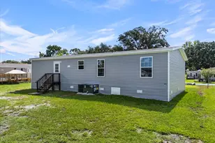 54 Oakridge Dr, Frostproof, FL 33843 - Photo 7