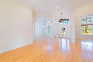 304 Lochen Cir SE, Winter Haven, FL 33884 - Photo 5