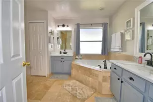 422 Delancey Dr, Davenport, FL 33837 - Photo 39