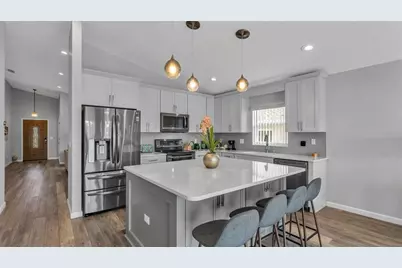 333 Castlemain Circle, Davenport, FL 33897 - Photo 3