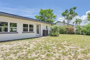 333 Lake Otis Dr SE, Winter Haven, FL 33880 - Photo 13