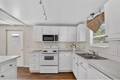 827 Indian Bluff, Winter Haven, FL 33880 - Photo 15