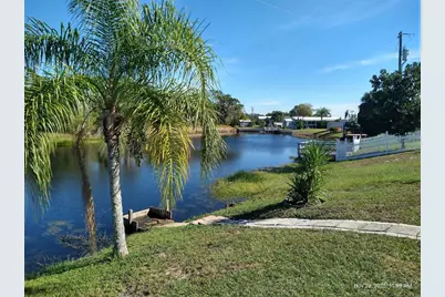 8454 Breeze Hill Drive, Lake Wales, FL 33898 - Photo 7