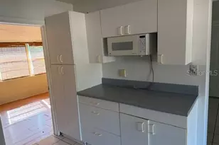 523 7th Ln SW, Vero Beach, FL 32962 - Photo 9