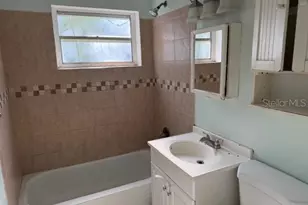 523 7th Ln SW, Vero Beach, FL 32962 - Photo 5