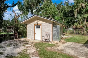 9035 Temple Dr, Lake Wales, FL 33898 - Photo 5