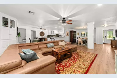 2551 Lakeview Drive, Sebring, FL 33870 - Photo 5