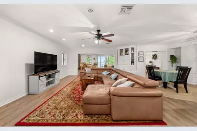 2551 Lakeview Drive, Sebring, FL 33870 - Photo 7