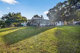 63 Lake Hunter Dr, Lakeland, FL 33803 - Photo 5