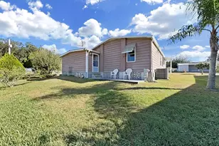 1758 Fox Hill Dr, Lakeland, FL 33810 - Photo 3