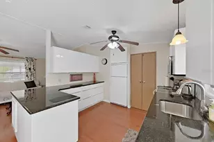 1758 Fox Hill Dr, Lakeland, FL 33810 - Photo 19