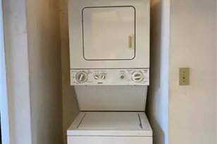 1100 Colony Point Cir, Pembroke Pines, FL 33026 - Photo 7