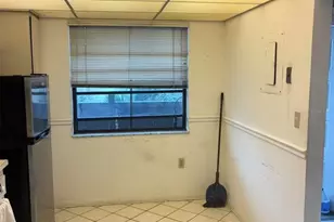 1100 Colony Point Cir, Pembroke Pines, FL 33026 - Photo 5