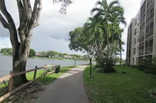 1100 Colony Point Cir, Pembroke Pines, FL 33026 - Photo 37