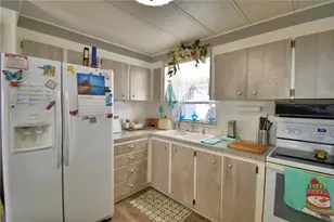 123 Holiday Ln, Auburndale, FL 33823 - Photo 17