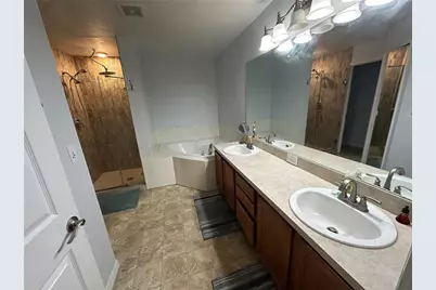 209 Aberdeen, Davenport, FL 33837 - Photo 5