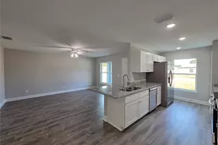 135 Pierce St, Lake Wales, FL 33859 - Photo 9