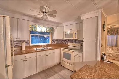 4251 Cedarwood Street, Winter Haven, FL 33880 - Photo 21