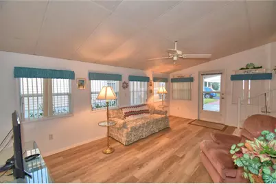 4251 Cedarwood Street, Winter Haven, FL 33880 - Photo 7