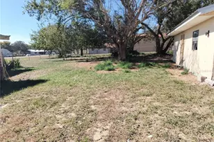 2407 Rolling Hills Loop, Lake Wales, FL 33898 - Photo 3