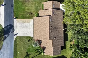 2214 Hidden Creek Cir, Sebring, FL 33870 - Photo 3