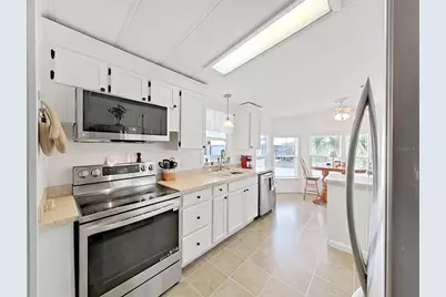 4874 Deerwood Dr, Lakeland, FL 33810 - Photo 11