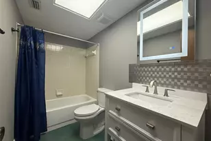 2001 San Marcos Dr SE, Winter Haven, FL 33880 - Photo 9