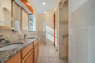 100 Reedy Creek Dr, Frostproof, FL 33843 - Photo 13