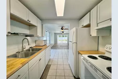 1550 11th Street NE #E2, Winter Haven, FL 33881 - Photo 9