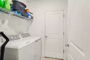 868 Timberland Dr, Eagle Lake, FL 33839 - Photo 13