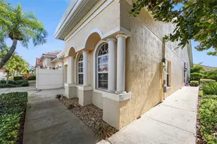 2202 Garden Lake Dr, Winter Haven, FL 33884 - Photo 3