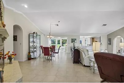 517 Clubhouse Drive, Lake Wales, FL 33898 - Photo 11