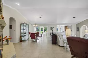 517 Clubhouse Dr, Lake Wales, FL 33898 - Photo 11
