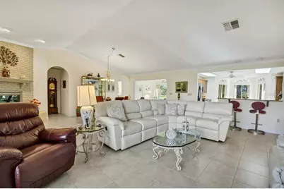 517 Clubhouse Drive, Lake Wales, FL 33898 - Photo 13