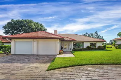 517 Clubhouse Drive, Lake Wales, FL 33898 - Photo 3