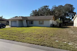 405 Hickory Ln, Winter Haven, FL 33880 - Photo 3