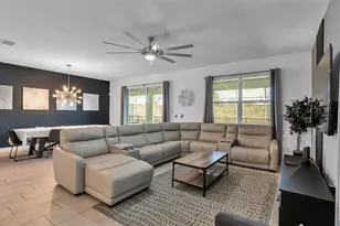 9238 Sommerset Hills Dr, Davenport, FL 33896 - Photo 9