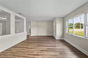 2600 Pamela Dr, Winter Haven, FL 33884 - Photo 9