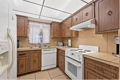 6101 Red Grange Boulevard, Indian Lake Estates, FL 33855 - Photo 11