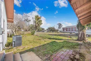 107 S 1st St, Haines City, FL 33844 - Photo 23