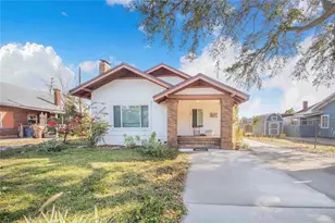 107 S 1st St, Haines City, FL 33844 - Photo 5