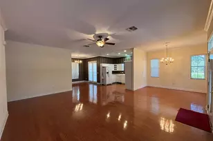 205 Lake Region Blvd S, Winter Haven, FL 33881 - Photo 3