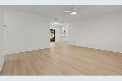 7233 56th Avenue N, Saint Petersburg, FL 33709 - Photo 5