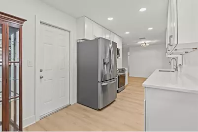 7233 56th Avenue N, Saint Petersburg, FL 33709 - Photo 11