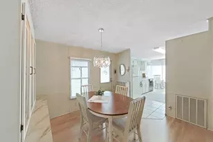 1723 Sherwood Hill Dr, Lakeland, FL 33810 - Photo 9