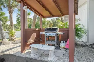 549 Sutton Pl, Longboat Key, FL 34228 - Photo 31