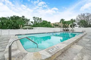 549 Sutton Pl, Longboat Key, FL 34228 - Photo 49