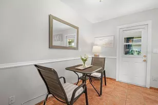 549 Sutton Pl, Longboat Key, FL 34228 - Photo 11