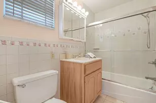 549 Sutton Pl, Longboat Key, FL 34228 - Photo 19