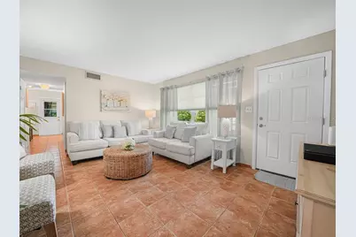 549 Sutton Place #t 19, Longboat Key, FL 34228 - Photo 5